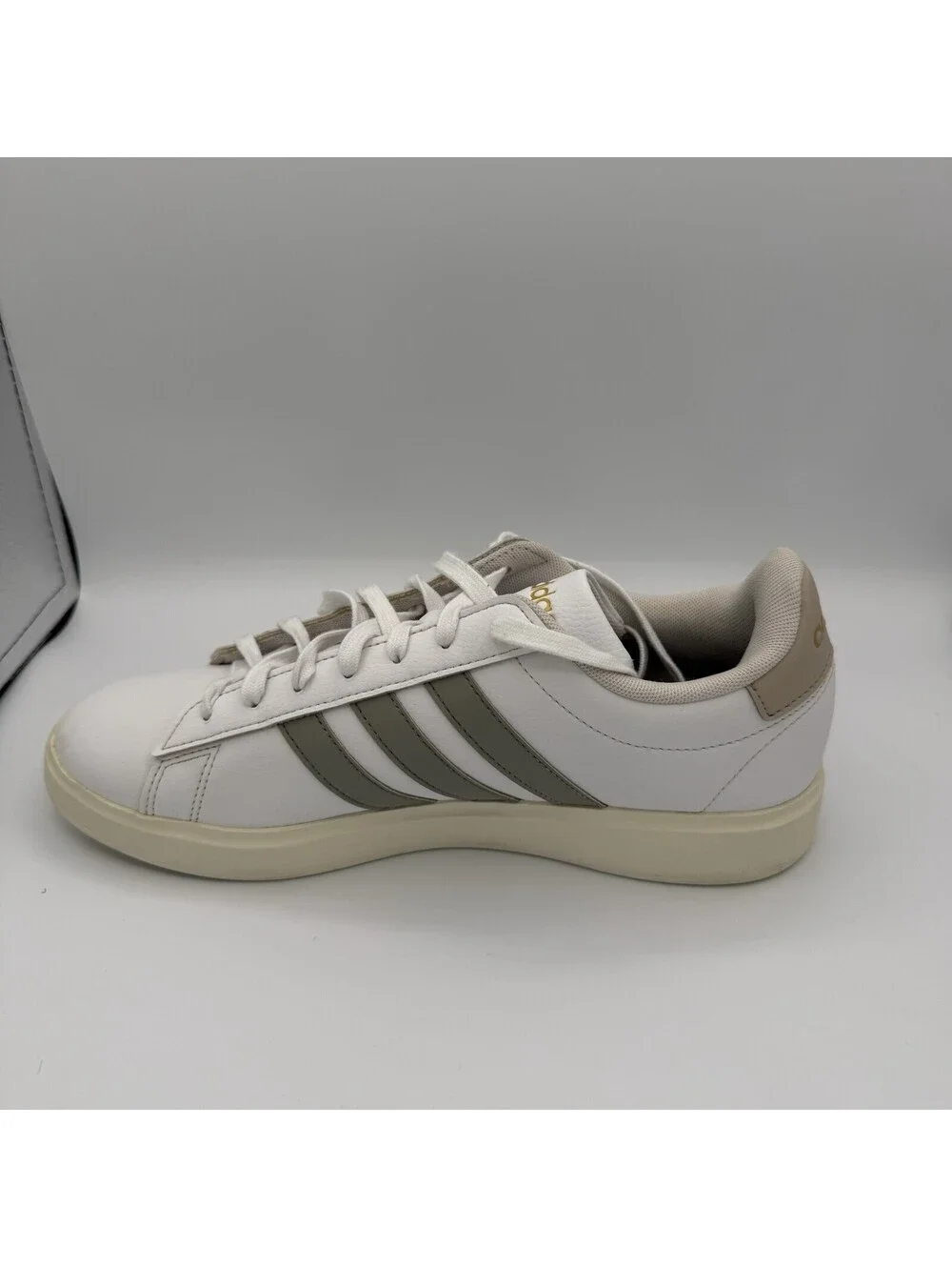 Adidas Mens Grand Court Cloudfoam 2.0 sneakers shoes White gray leather Sz 9.5